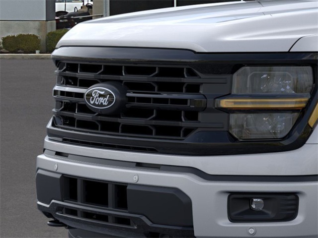 2025 Ford F-150 XLT photo 17