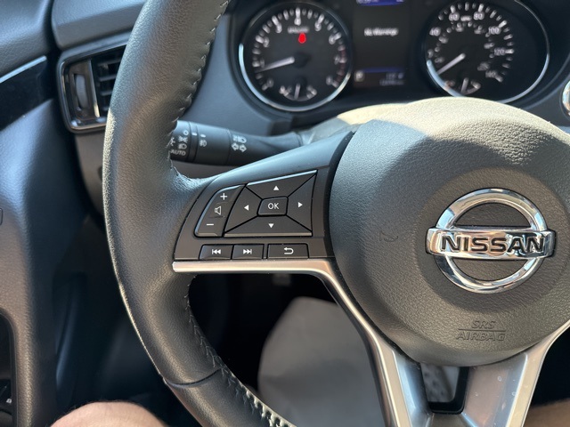2022 Nissan Rogue Sport SV photo 22