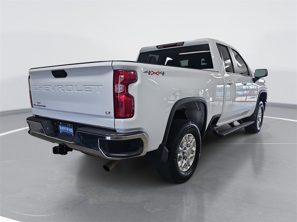 2024 Chevrolet Silverado 2500HD LT photo 2