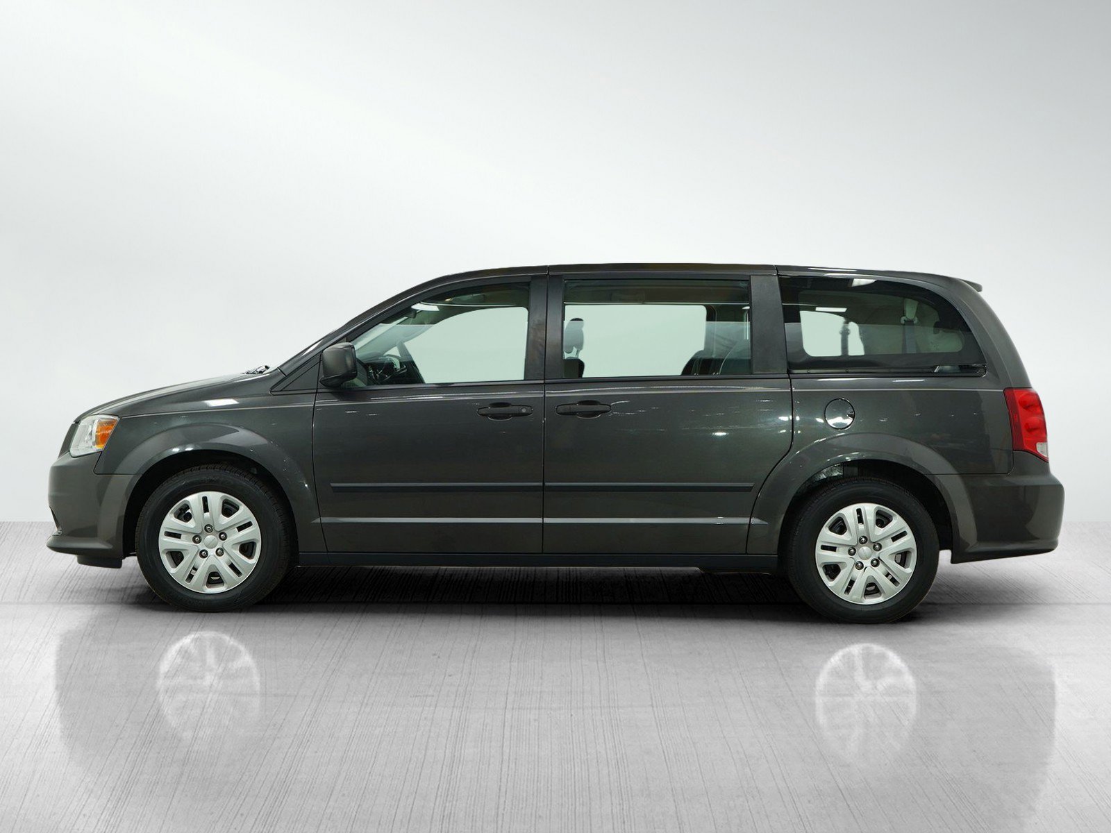 Used 2015 Dodge Grand Caravan American Value Package with VIN 2C4RDGBG4FR530114 for sale in South Saint Paul, Minnesota