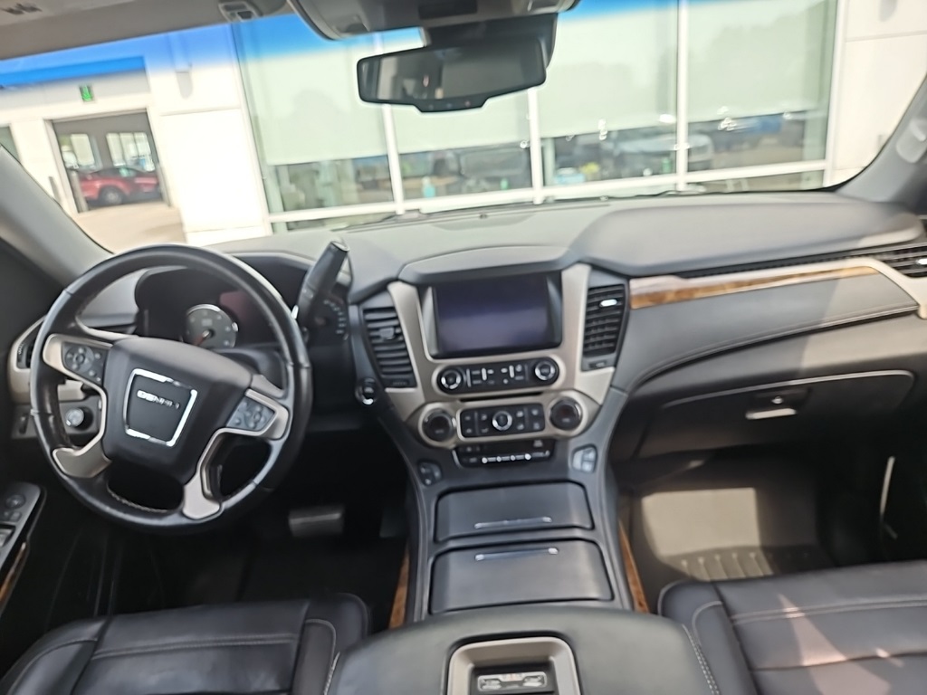 2015 Gmc Yukon Denali photo 2