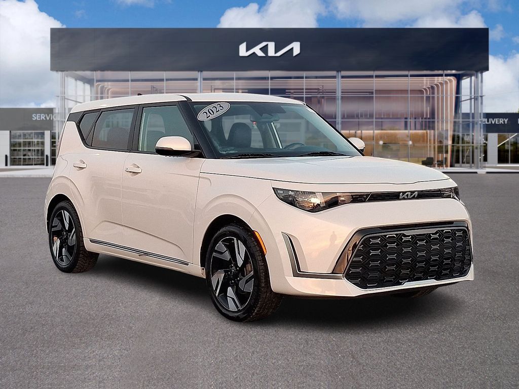 2023 Kia Soul GT-Line's photo