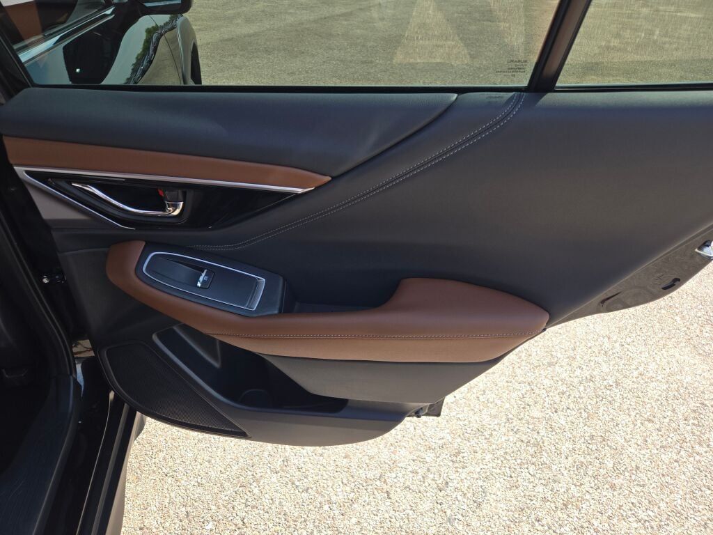 2023 Subaru Outback Touring XT photo 6