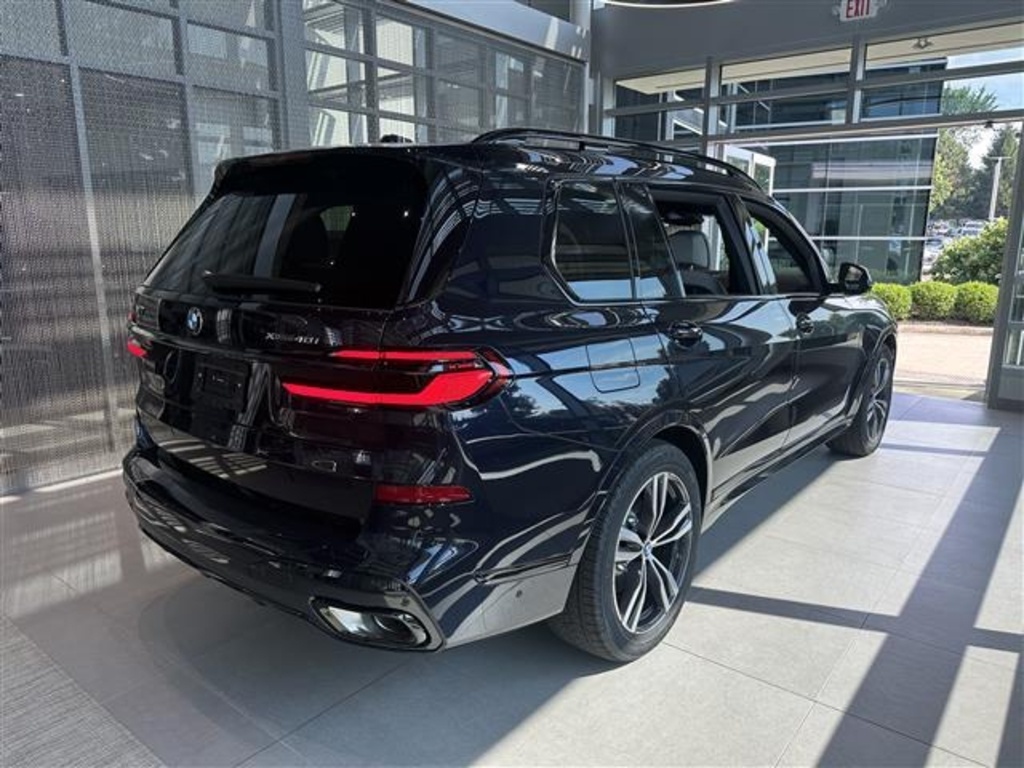 2026 Bmw X7 xDrive40i photo 3