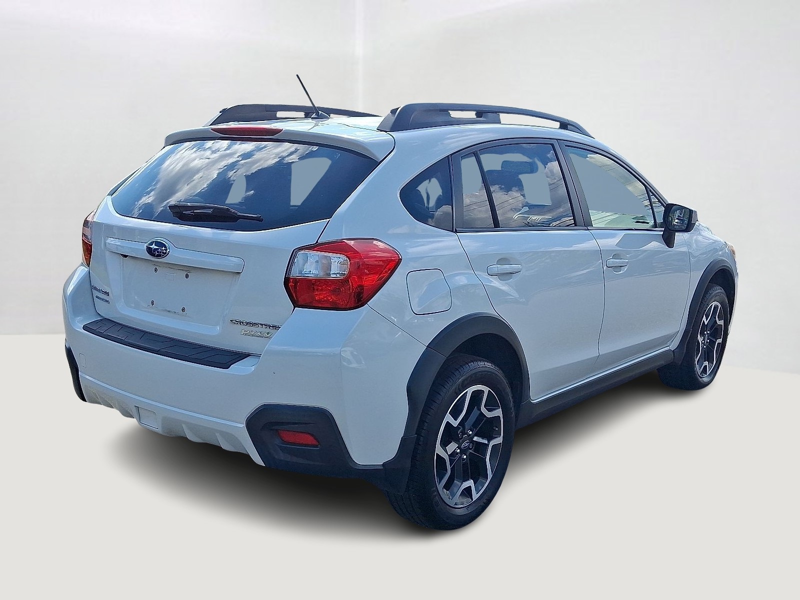 2016 Subaru Crosstrek Premium photo 3