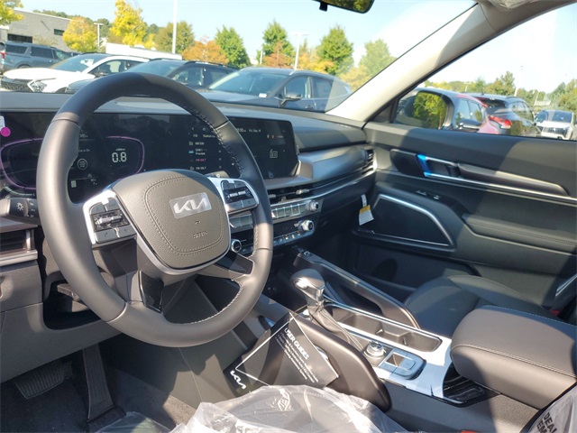 2025 Kia Telluride S photo 13