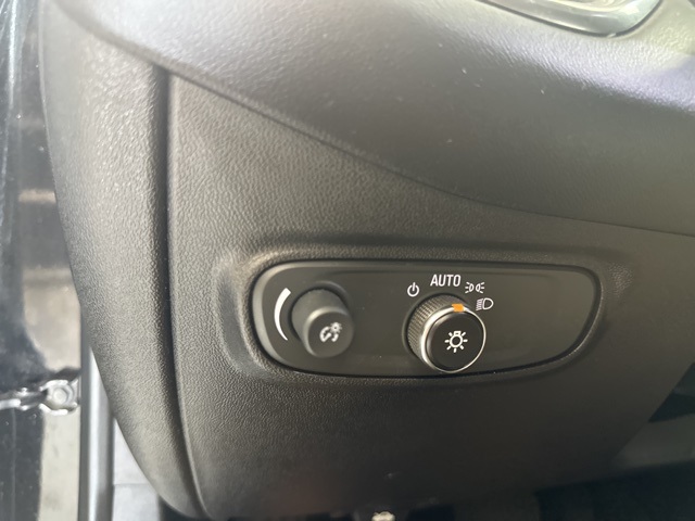 2018 Chevrolet Equinox LT photo 19