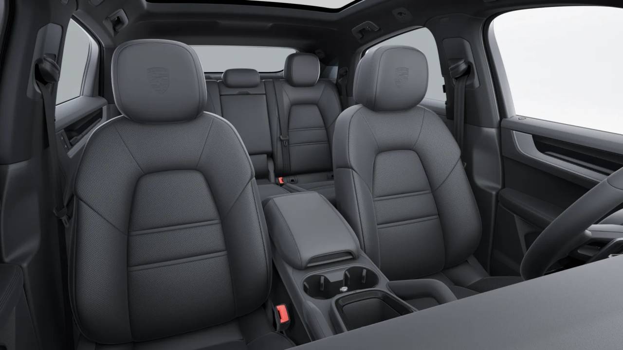 2025 Porsche Cayenne photo 11