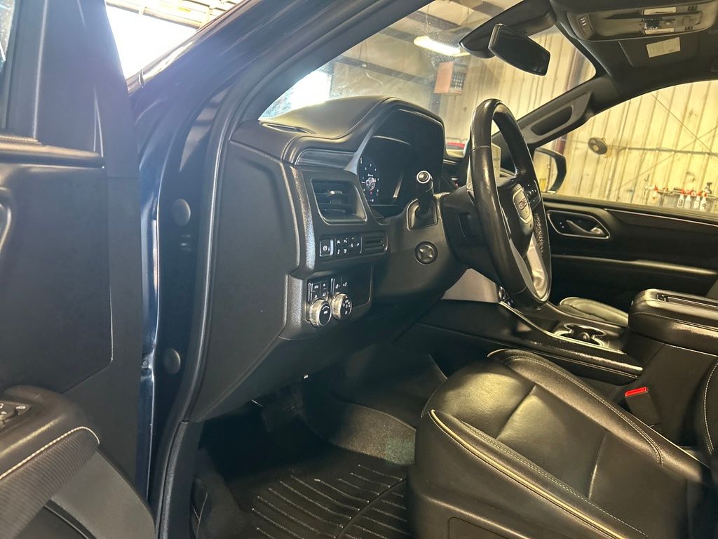 2022 Gmc Yukon XL SLT photo 16