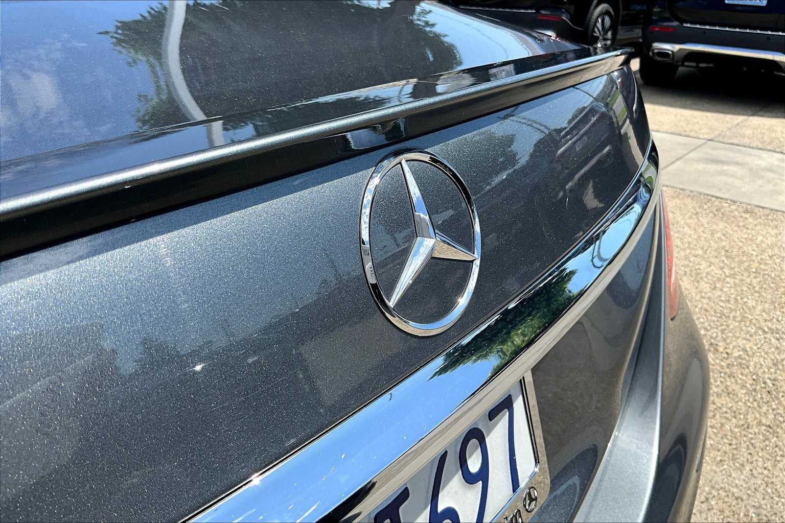 2017 Mercedes Benz E 300 Sport photo 22