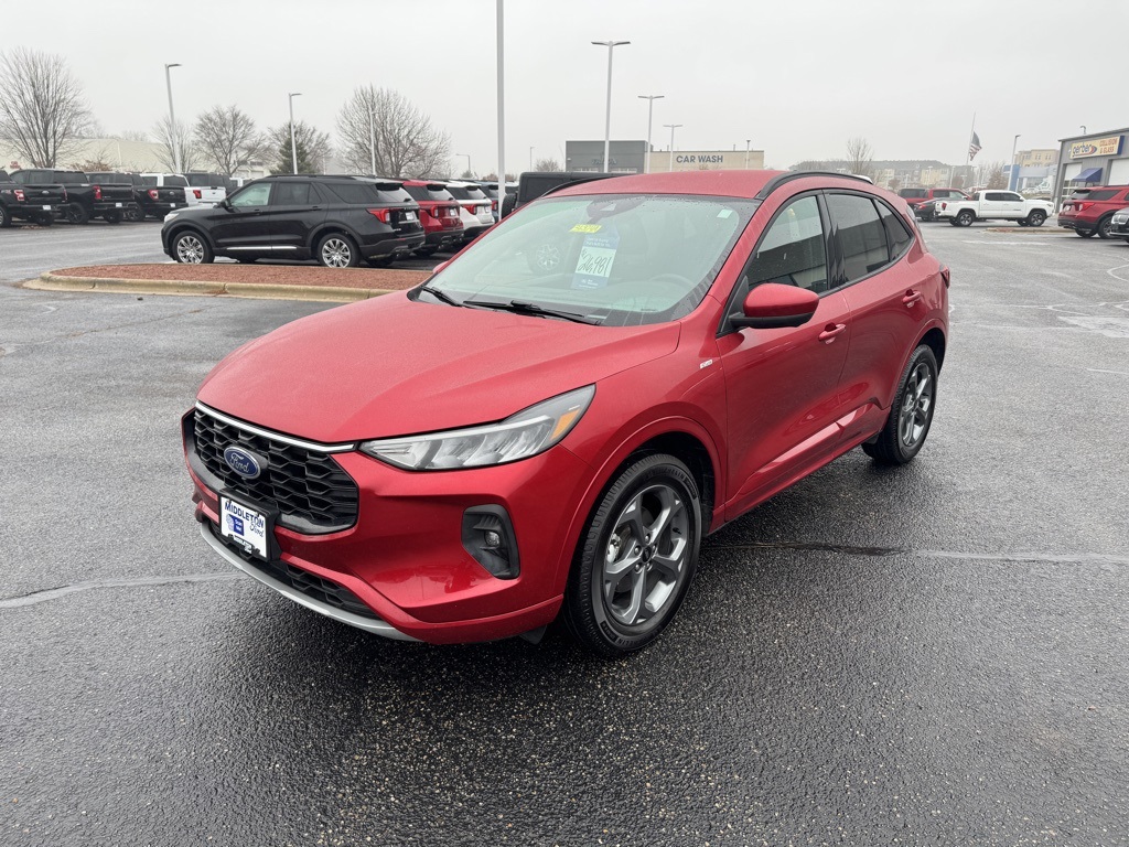 2024 Ford Escape ST-Line Select photo 3