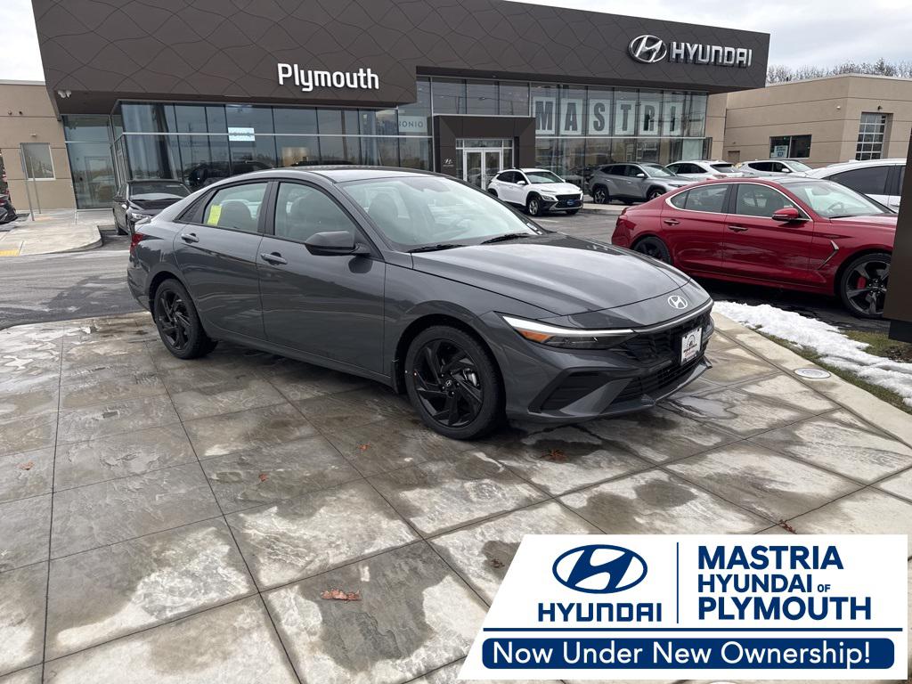 2026 Hyundai Elantra SEL's photo