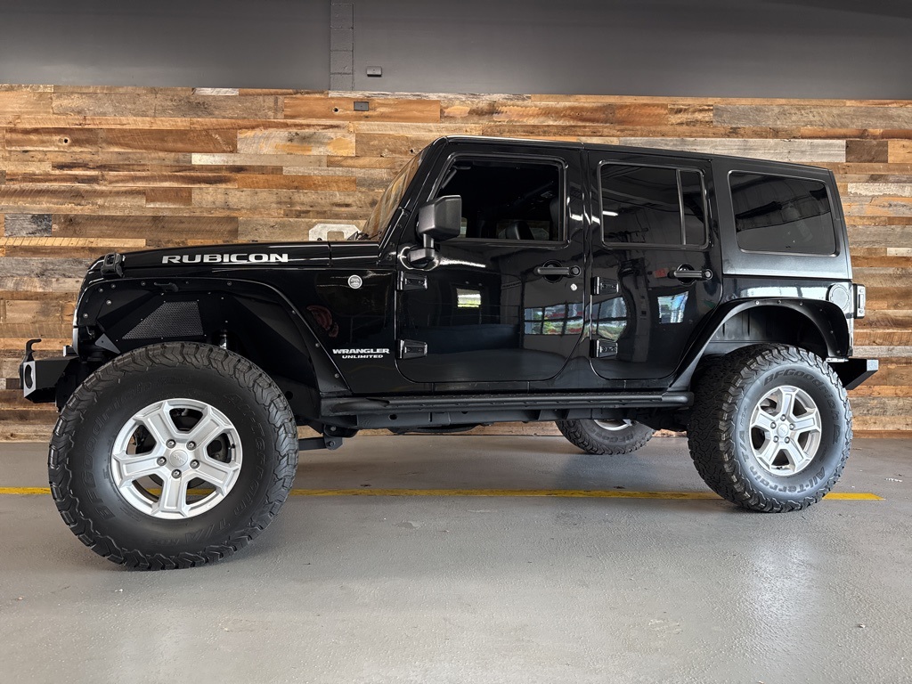 2016 Jeep Wrangler Unlimited Rubicon photo 3