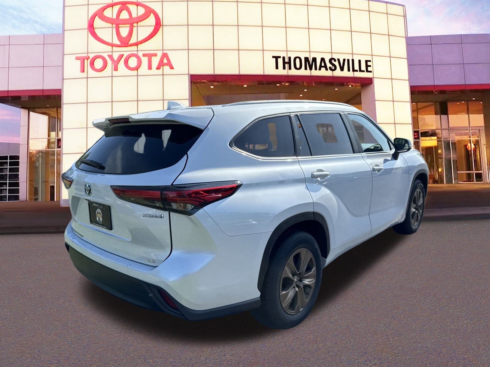 2023 Toyota Highlander Bronze Edition photo 5