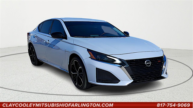 2024 Nissan Altima SR