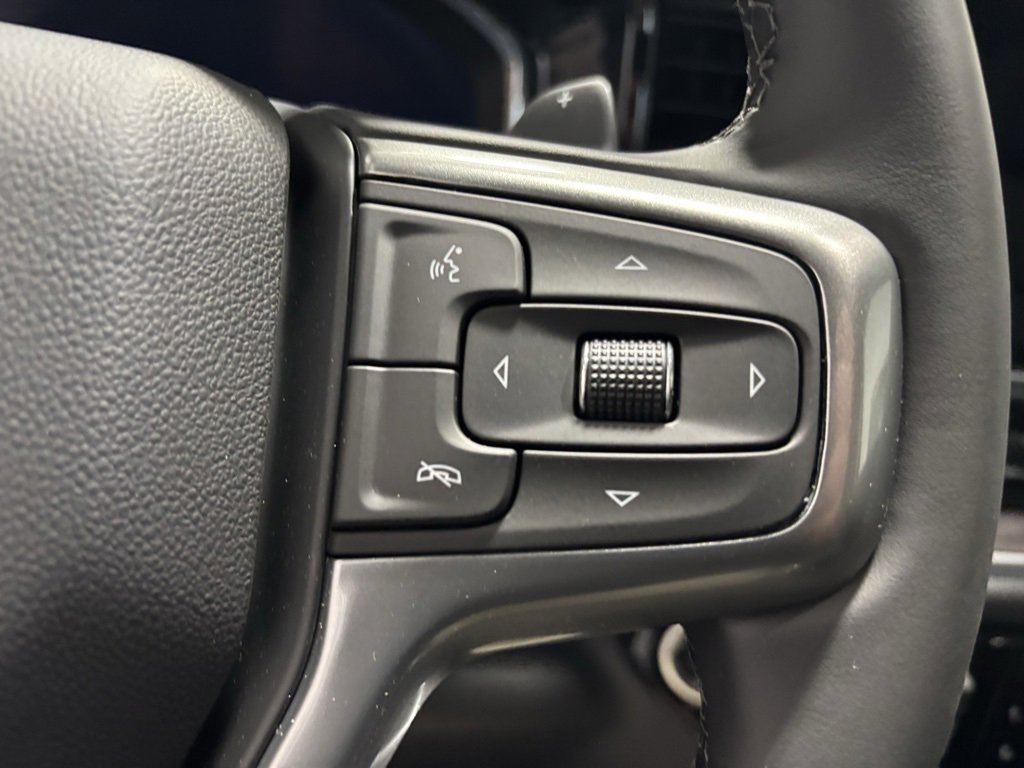 2025 Chevrolet Silverado 1500 LTZ photo 11