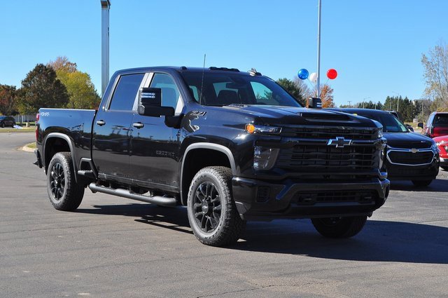 2026 Chevrolet Silverado 2500HD Custom's photo