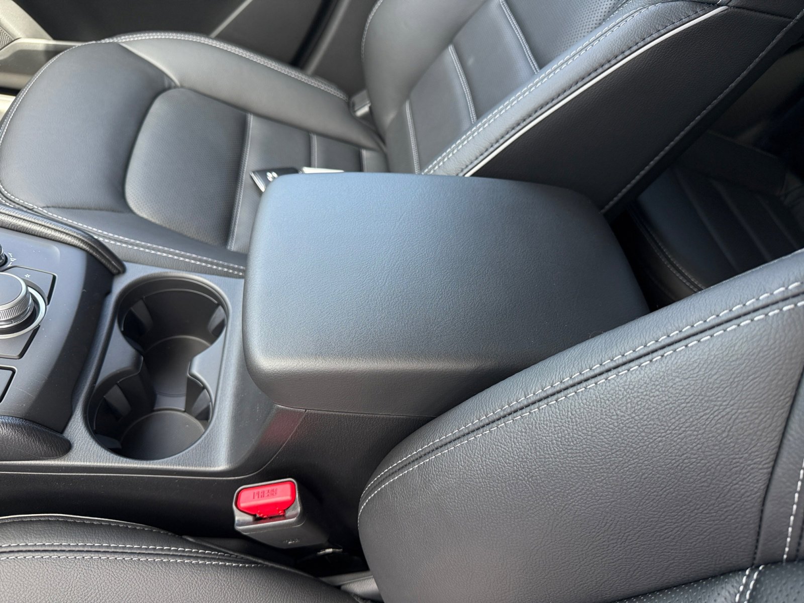 2025 Mazda CX-5 2.5 S Preferred photo 14