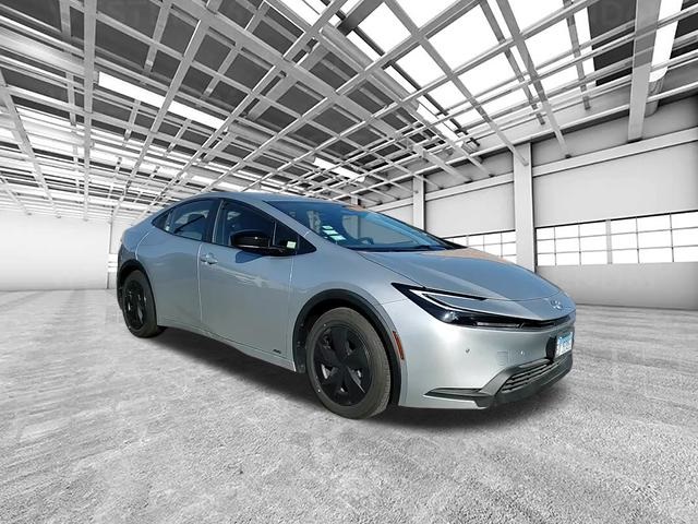 2024 Toyota Prius LE's photo