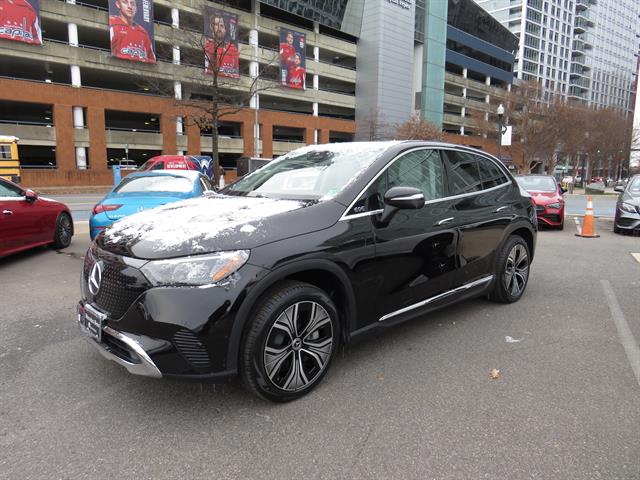 2024 Mercedes-Benz EQE SUV Base's photo