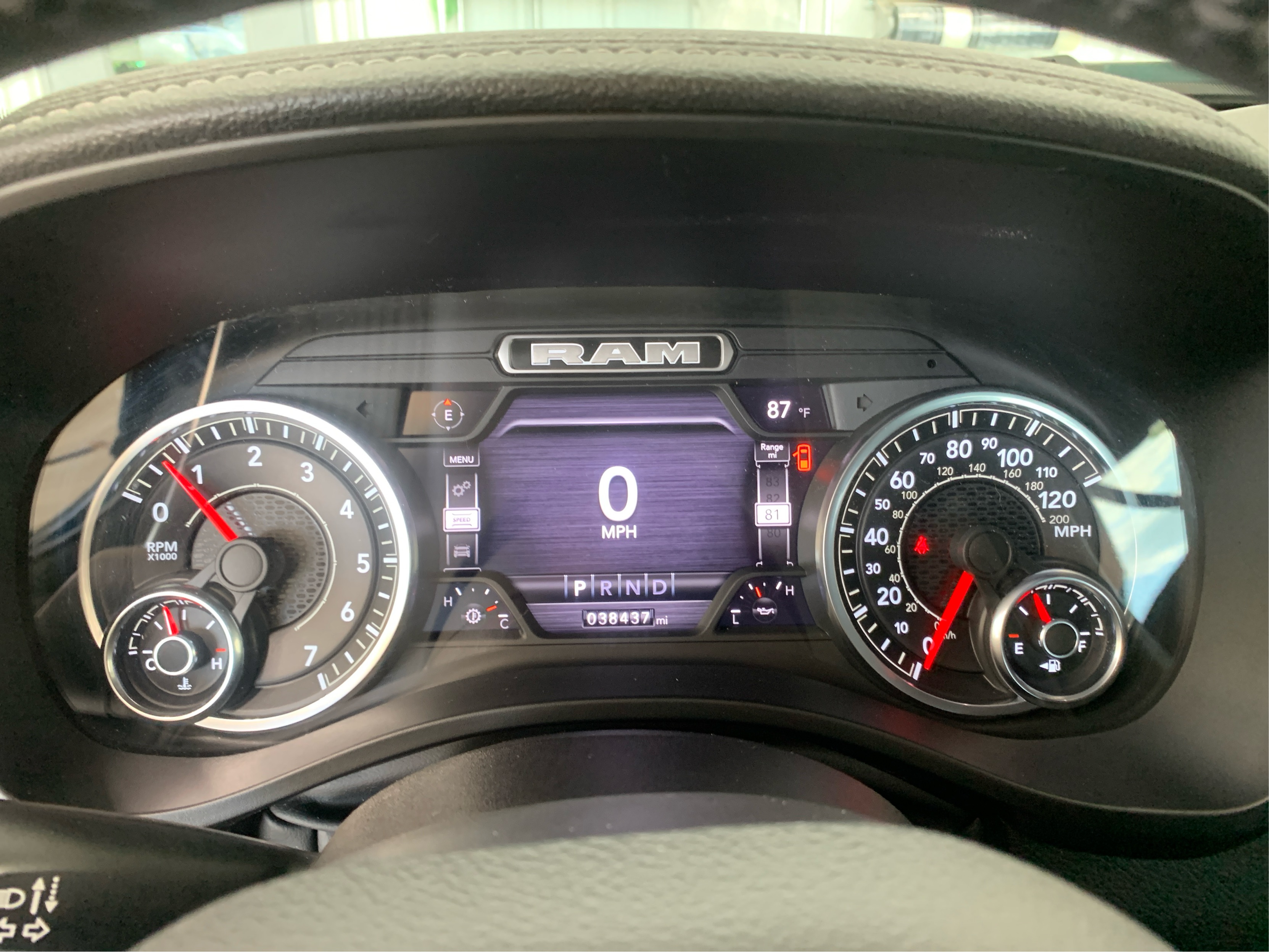 2022 Ram 1500 Laramie photo 9