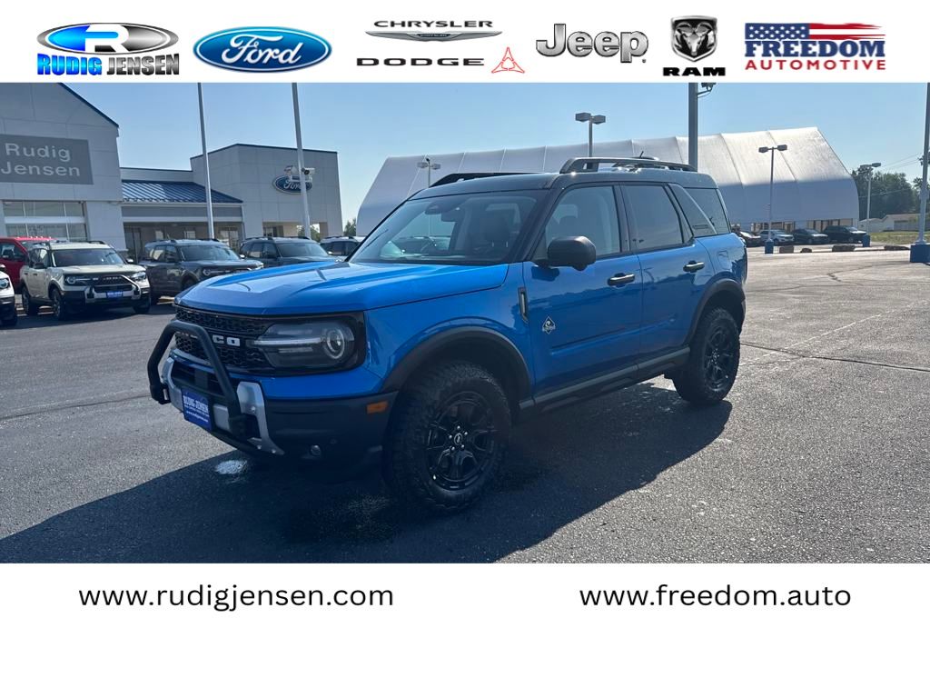 2025 Ford Bronco Sport Outer Banks's photo