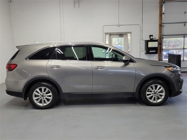 2019 Kia Sorento LX photo 3