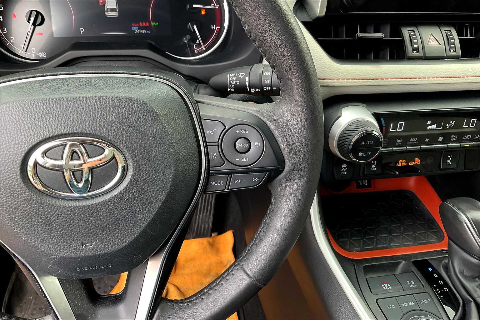 2024 Toyota RAV4 Adventure photo 16