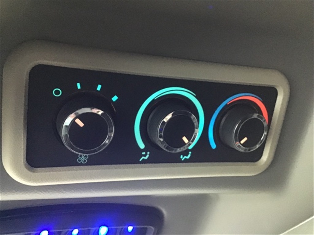 2023 Gmc Savana photo 33