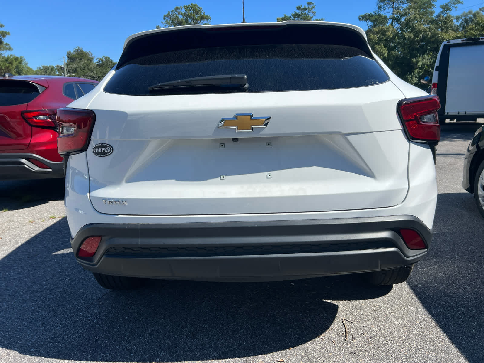 2025 Chevrolet Trax LS photo 4