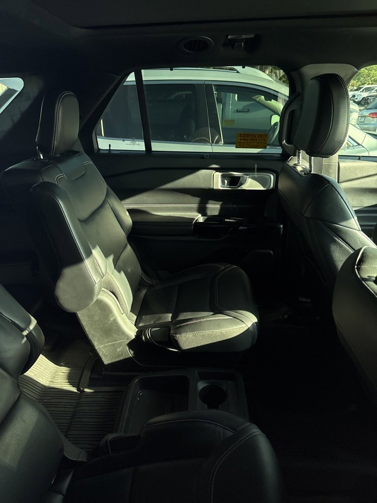 2021 Ford Explorer ST photo 5