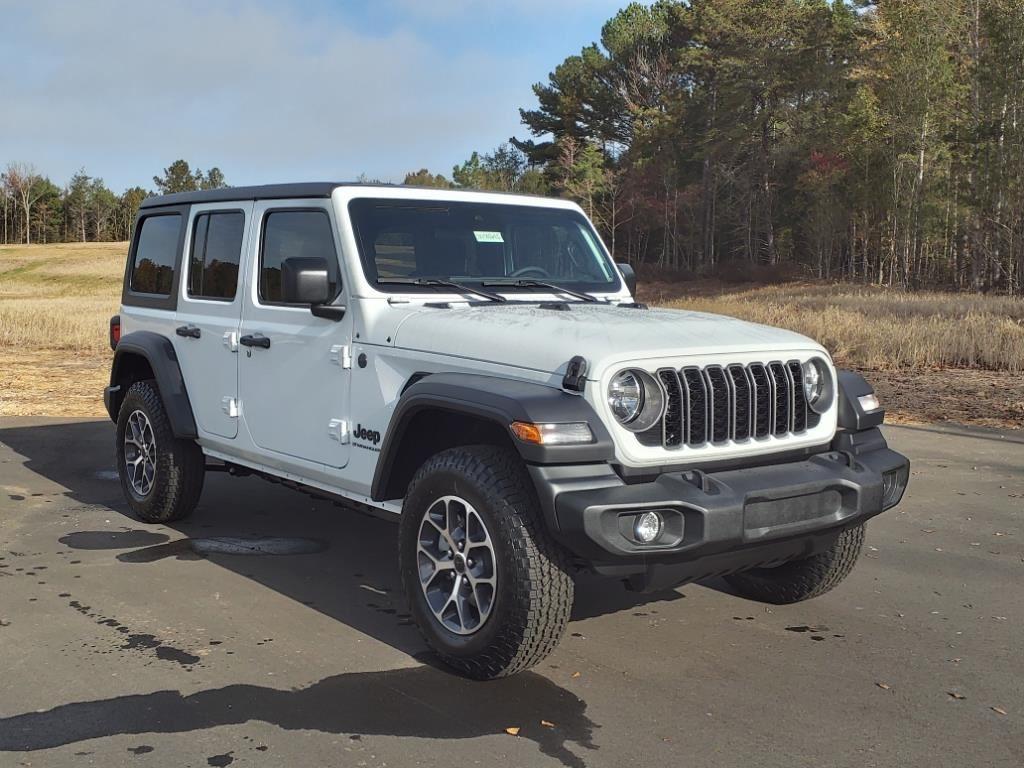 2025 Jeep Wrangler Sport S photo 3