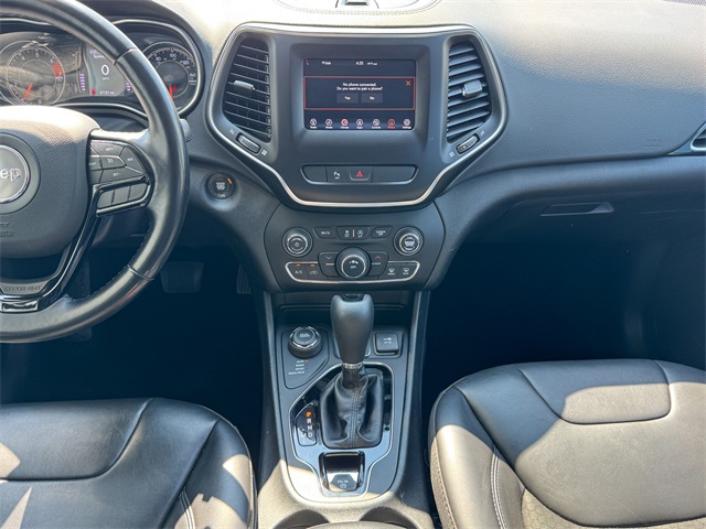 2020 Jeep Cherokee Altitude photo 23