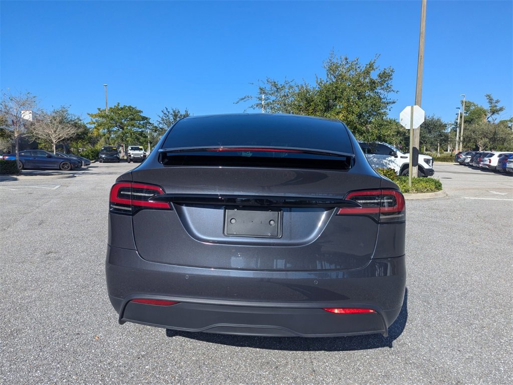2023 Tesla Model X Standard Range photo 4
