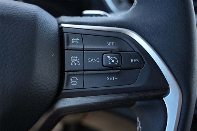 2024 Jeep Grand Cherokee Limited photo 13