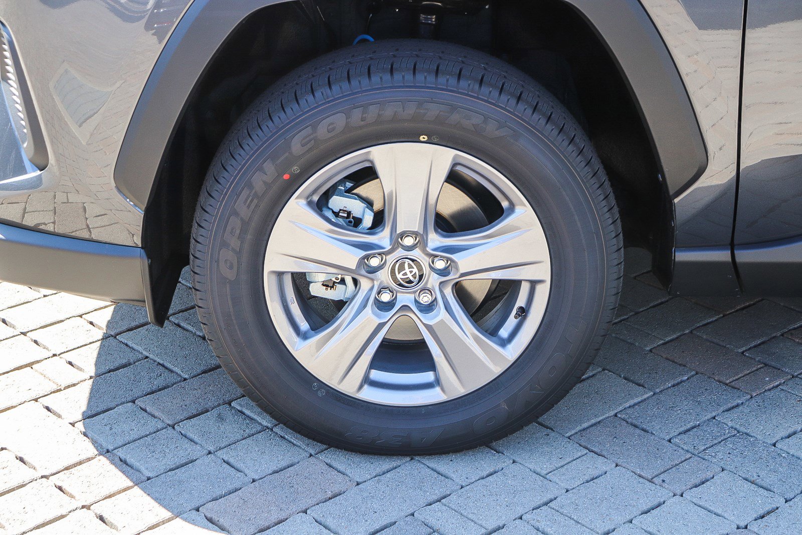 2025 Toyota RAV4 Hybrid LE photo 8