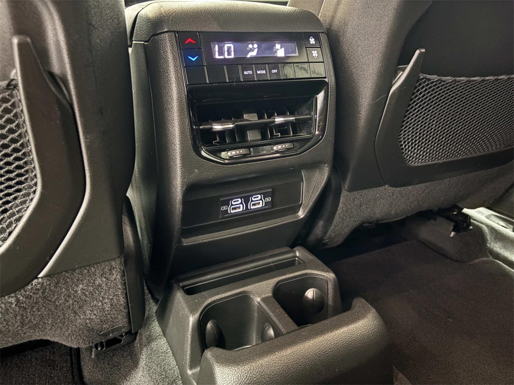 2023 Jeep Grand Cherokee Laredo photo 19