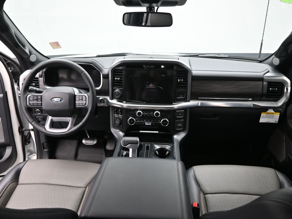 2025 Ford F-150 Lariat photo 23