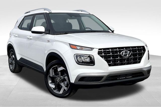 2026 Hyundai Venue SEL's photo