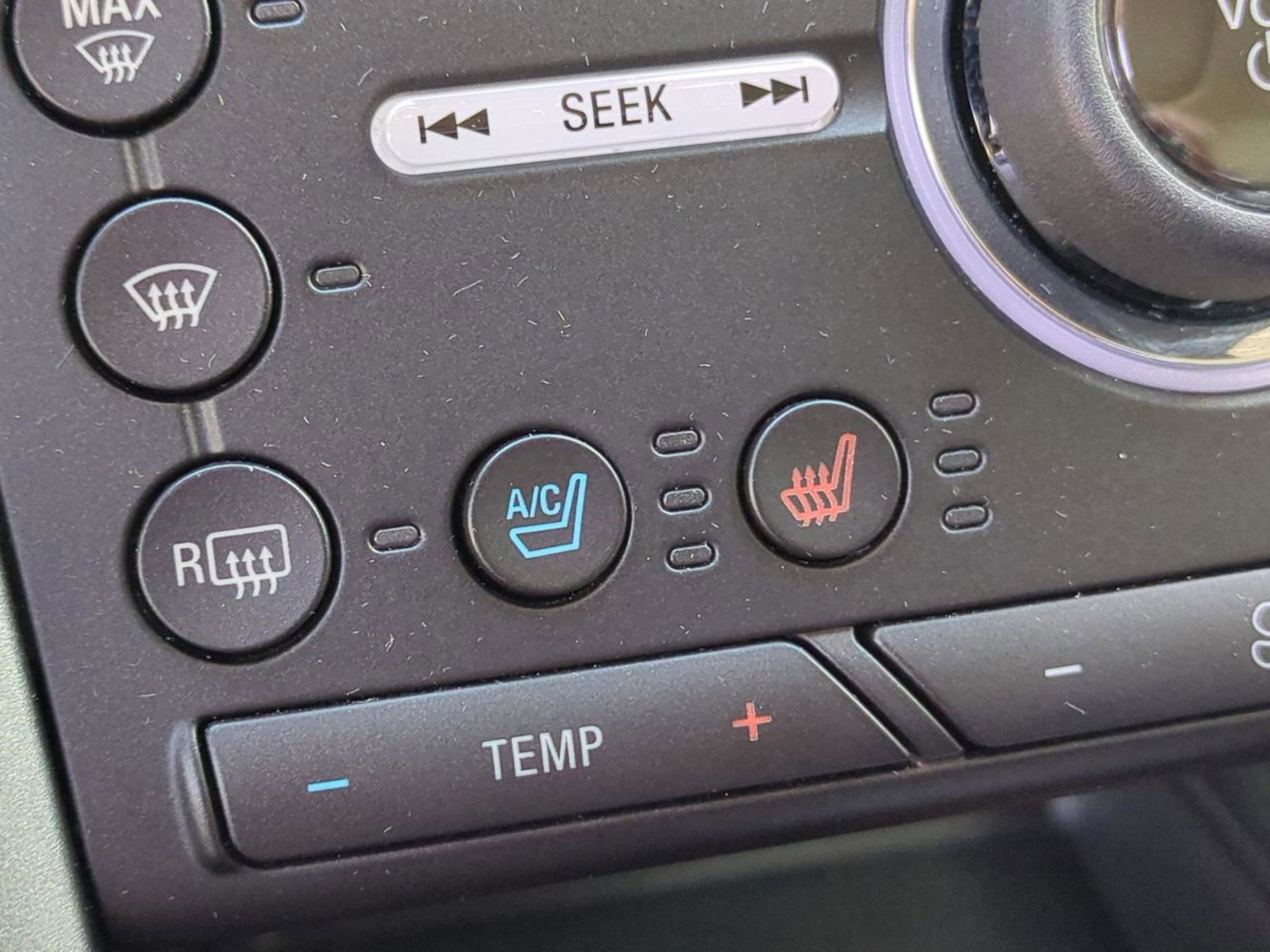 2016 Ford Fusion Titanium photo 26