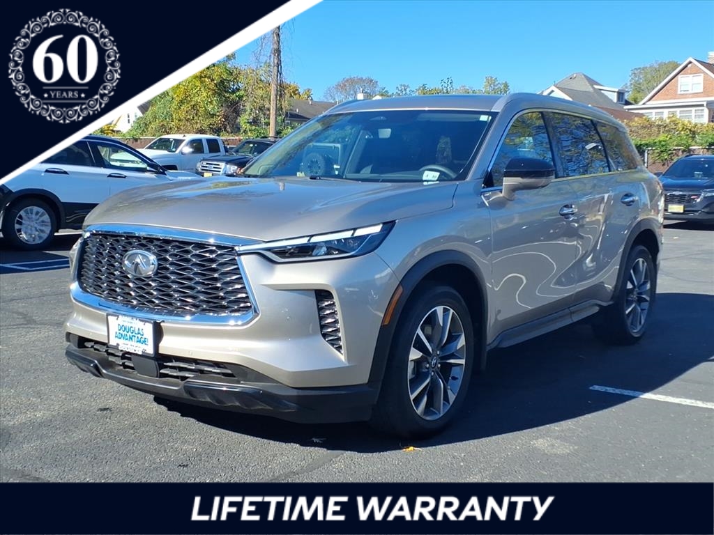 2025 INFINITI QX60 LUXE's photo