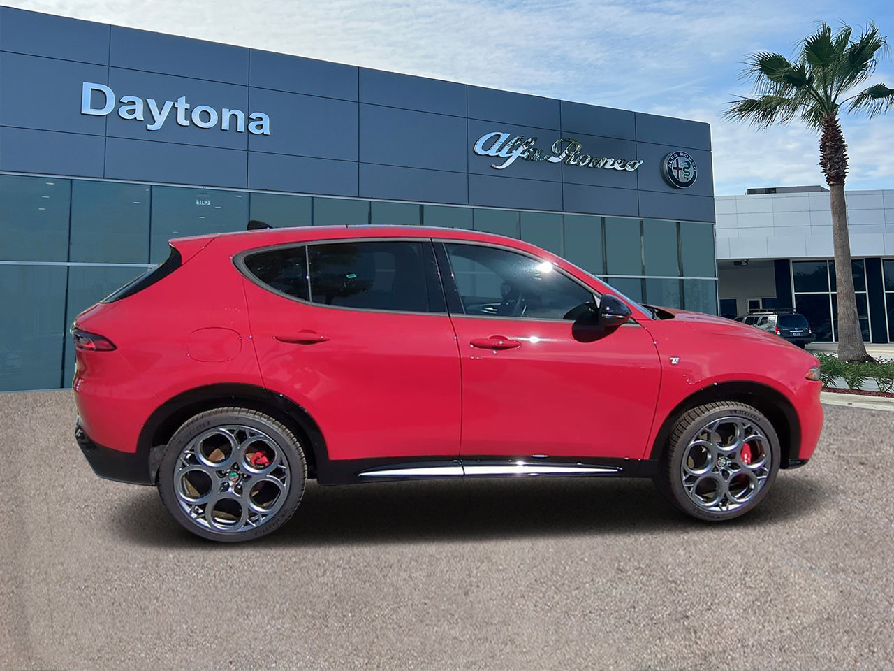 2024 Alfa Romeo Tonale Ti photo 2