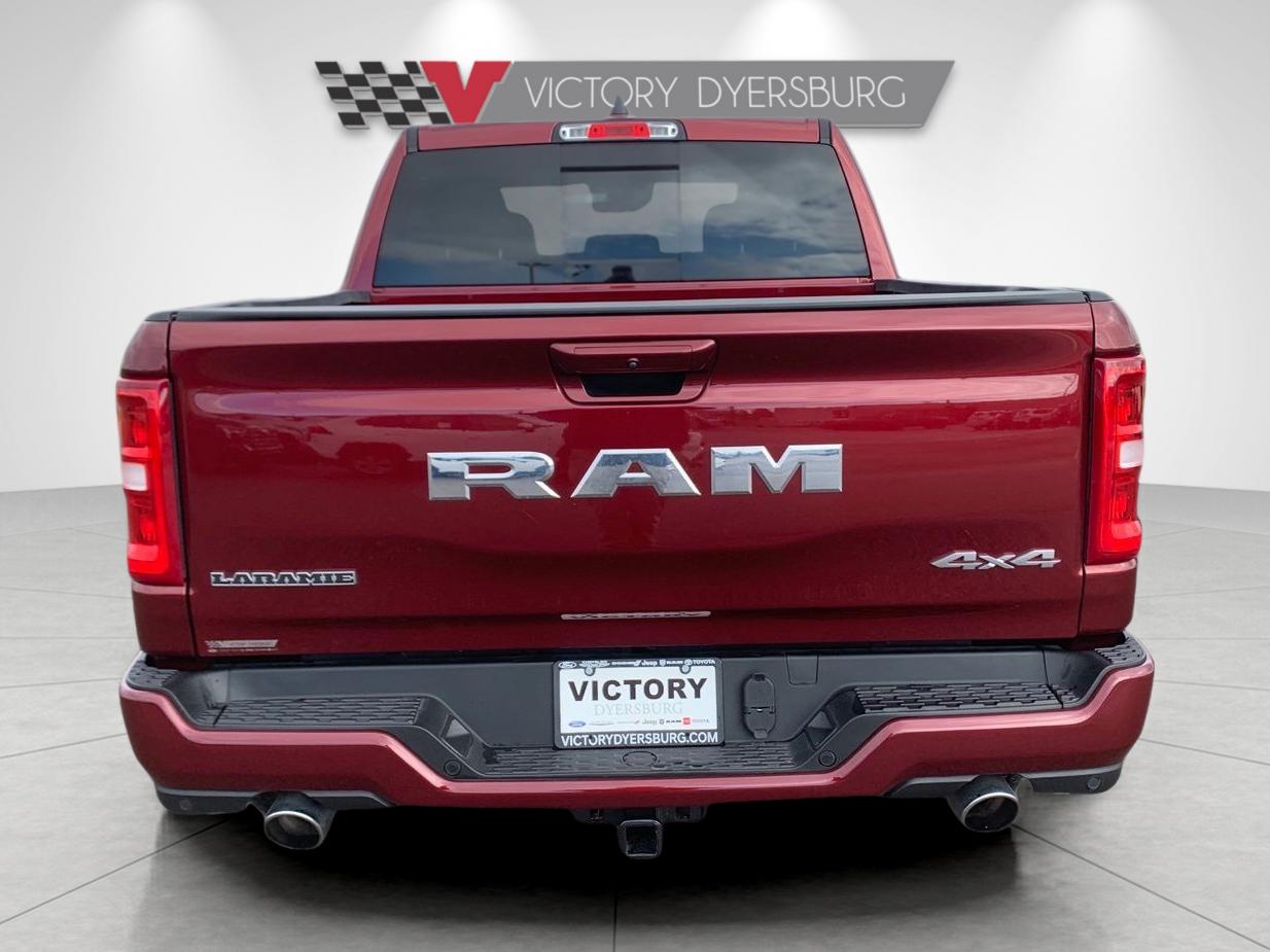 2025 Ram 1500 Laramie photo 3