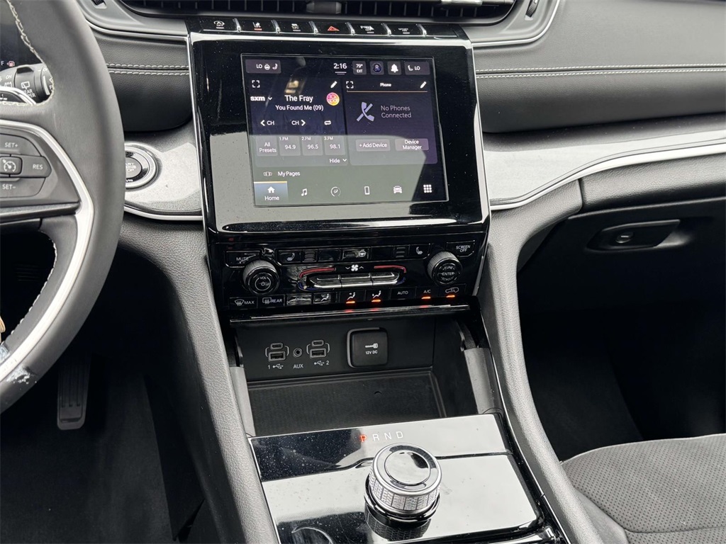 2023 Jeep Grand Cherokee Altitude photo 19