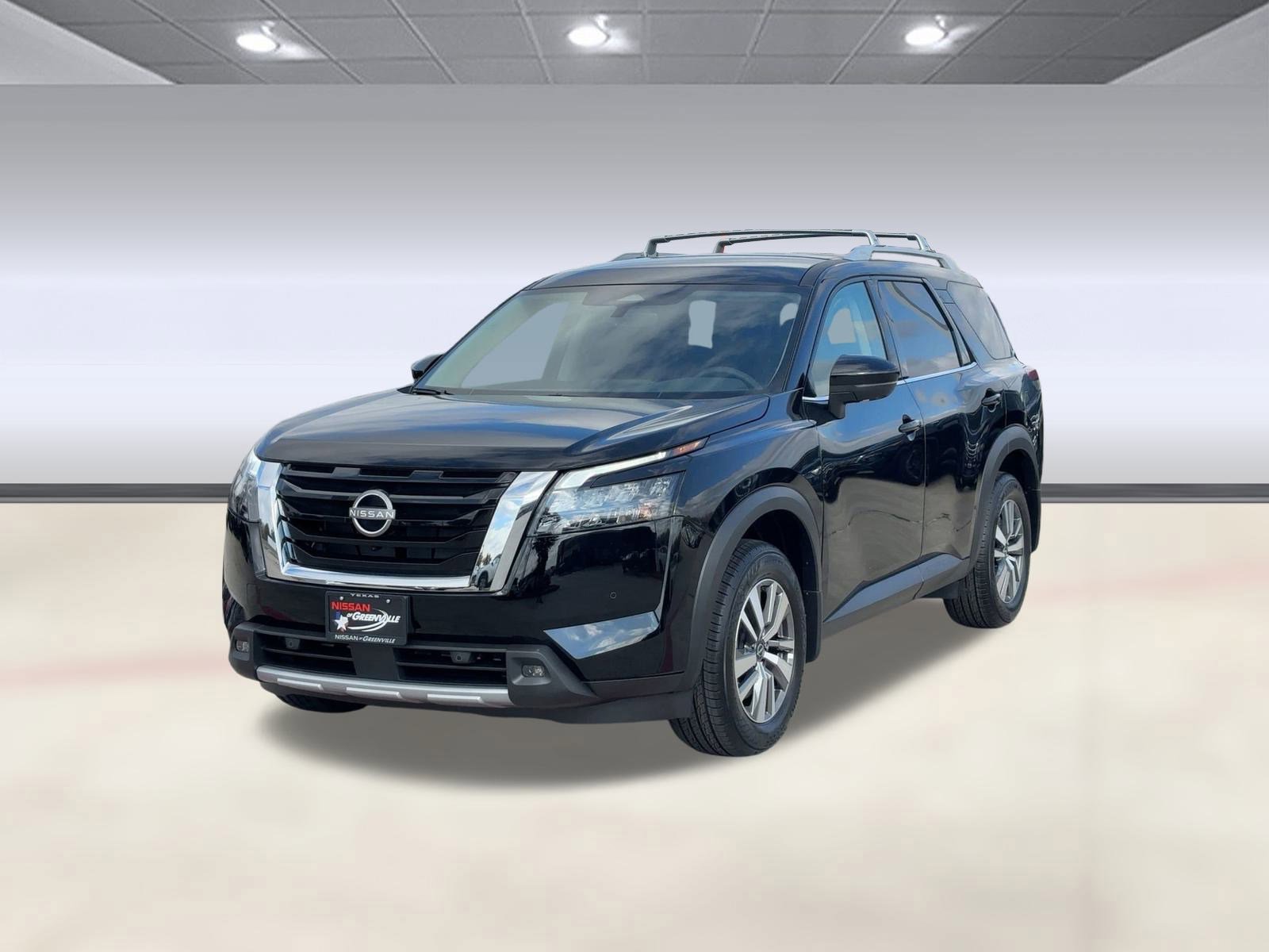 2025 Nissan Pathfinder SL's photo