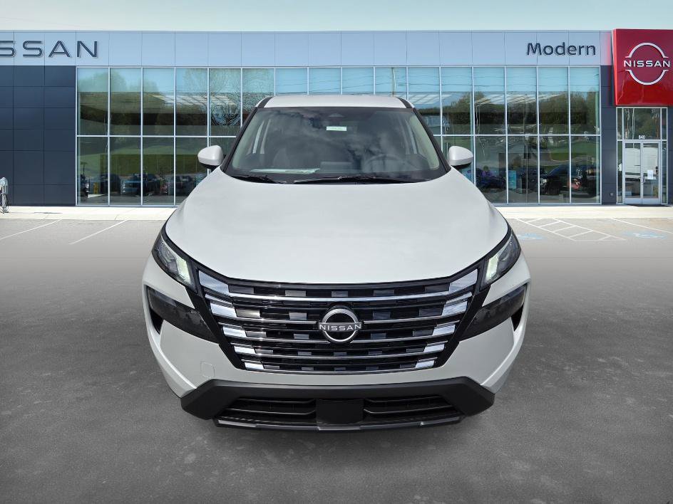 2026 Nissan Rogue SV photo 2