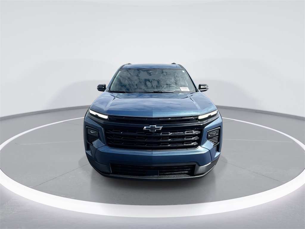 2026 Chevrolet Traverse photo 3
