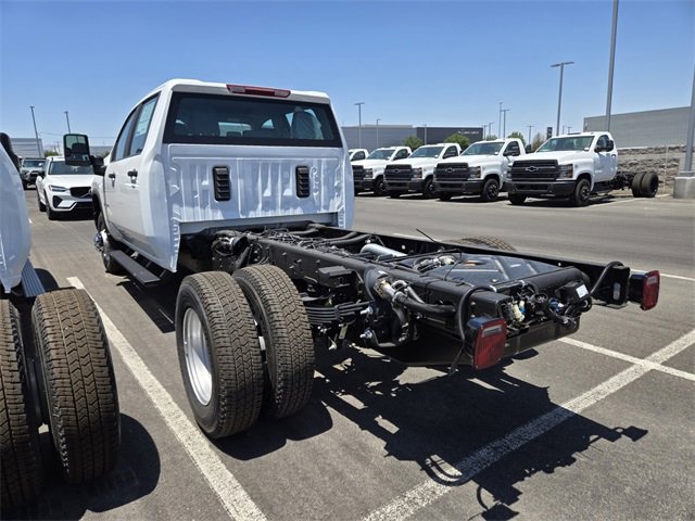 2025 Chevrolet Silverado 3500HD Work Truck photo 3