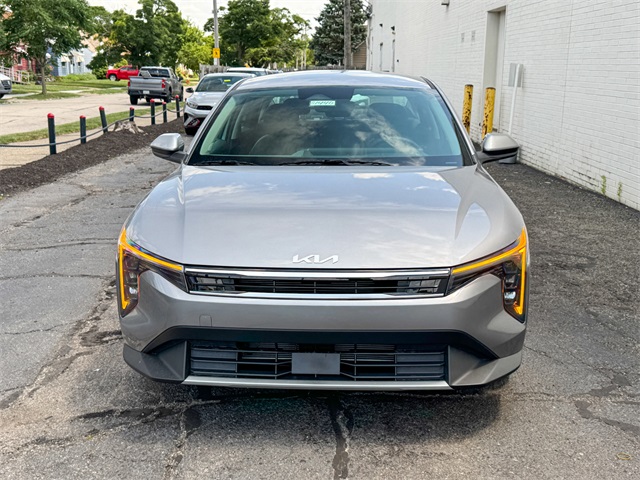 2025 Kia K4 EX photo 9