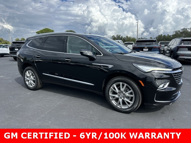 2023 Buick Enclave Essence's photo